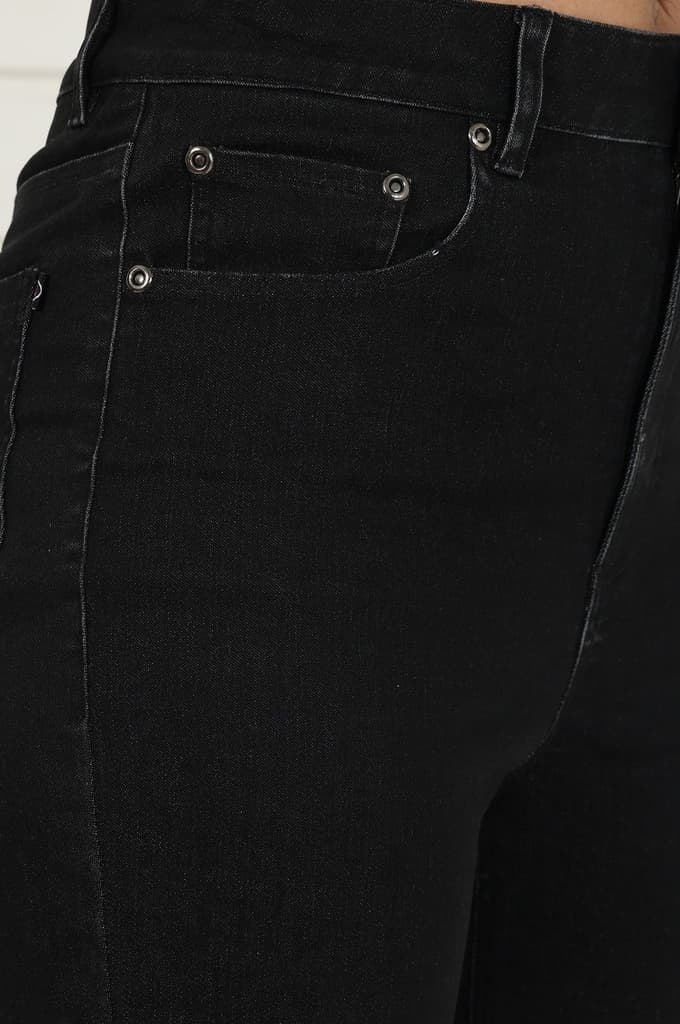 Black Denim Lycra Mid Rise Ankle Length Straight Pant with YKK Zipper — photo 6