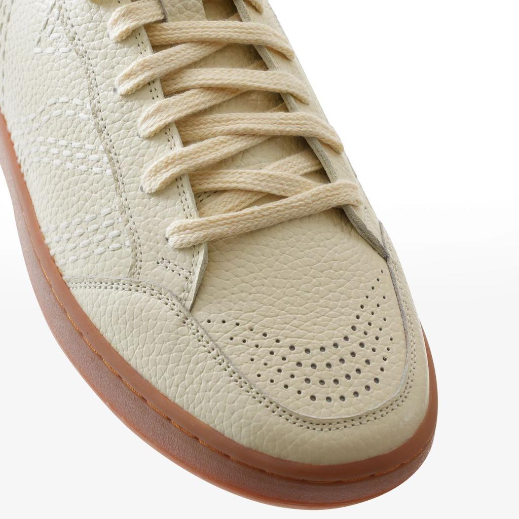 Gully Number 001 - DVAITA Calico White — photo 4