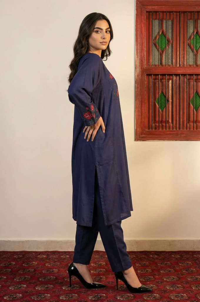 Navy Blue Thread Embroidered Straight Kurta with Pants Co-ord Set — photo 5