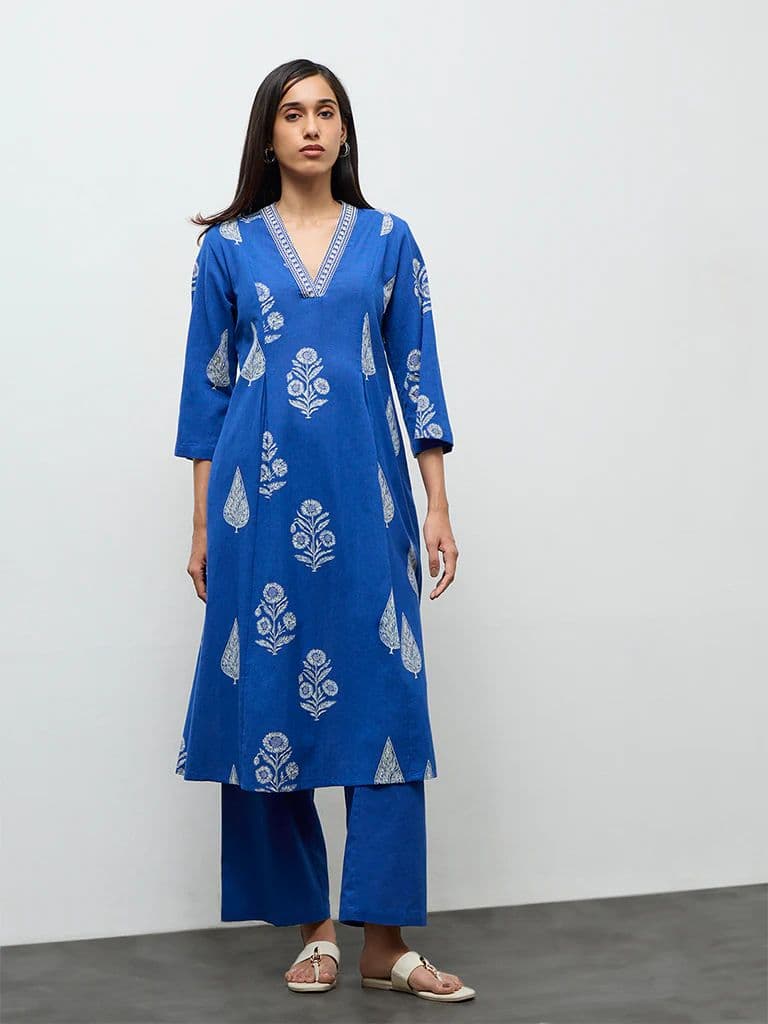 Utsa Indigo Floral Printed A-Line Cotton-Blend Kurta — photo 2