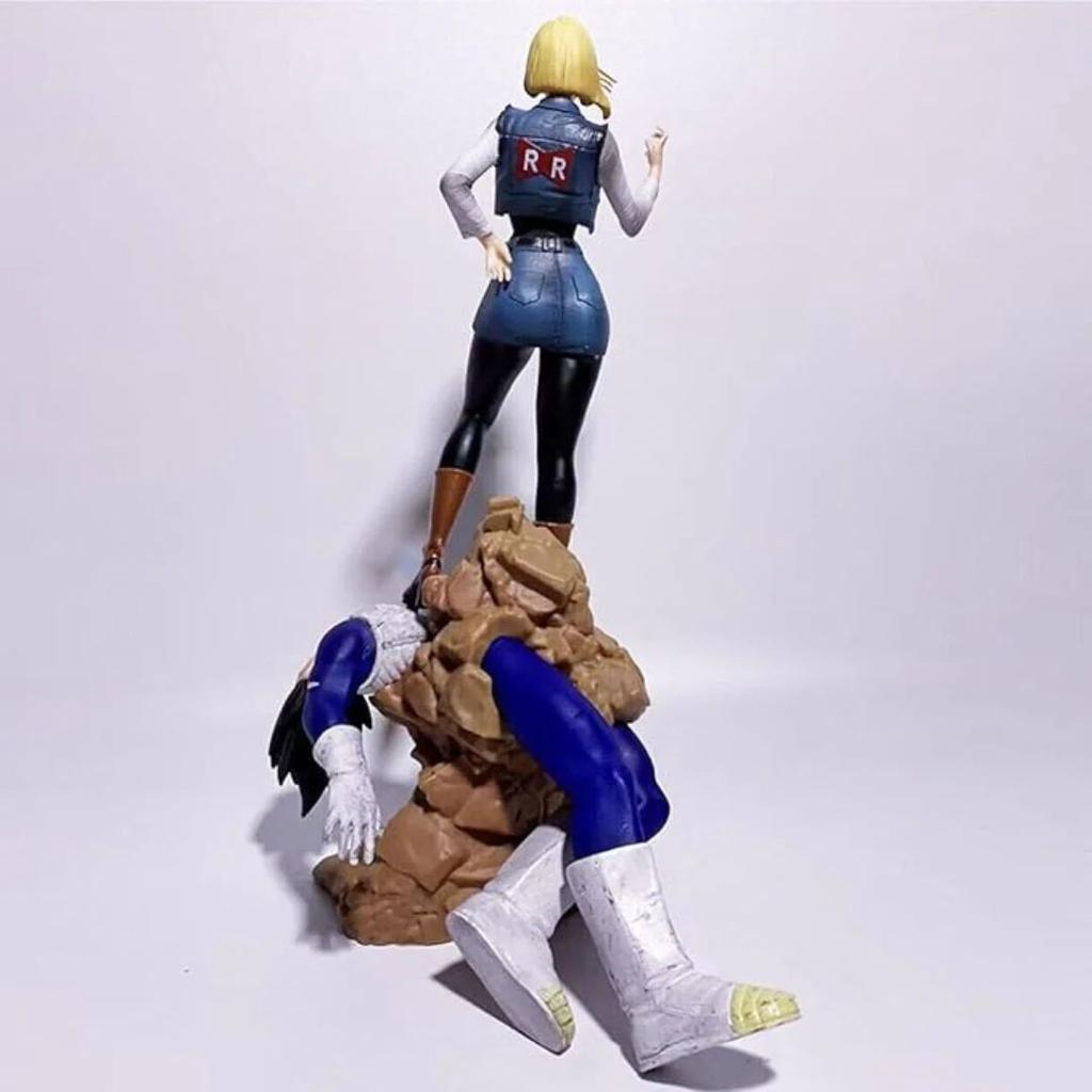 Dragon Ball Z Android 18 vs Vegeta Action Figure — photo 3