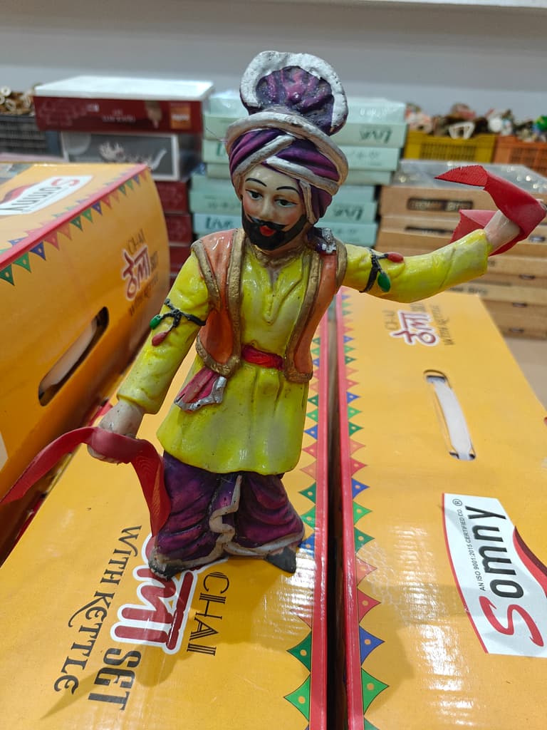 Yellow Statue of a Man with a Beard | Decorative | Ceramic | Yellow