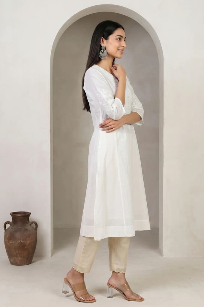 White Thread Embroidered Cotton Blend Straight Kurta — photo 6