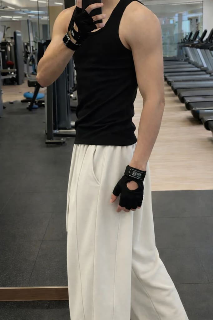 Structured Overlap Pleat Joggers — photo 3