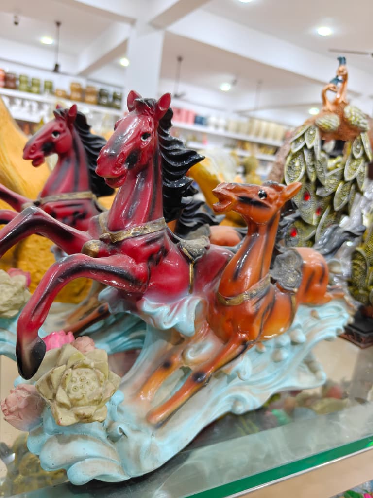 Horse Figurine | Decorative | Porcelain | Brown