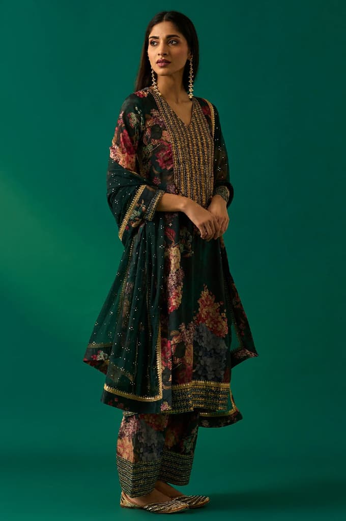 Green Floral Printed Embellished Straight Kurta with Salwar and Dupatta Set — photo 5