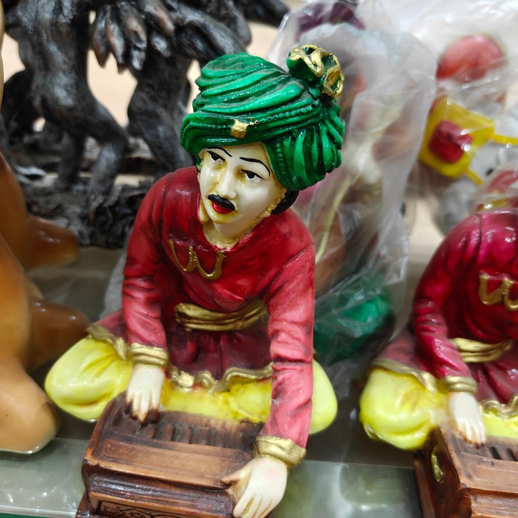 Green Statue | Decorative | Glass | Green