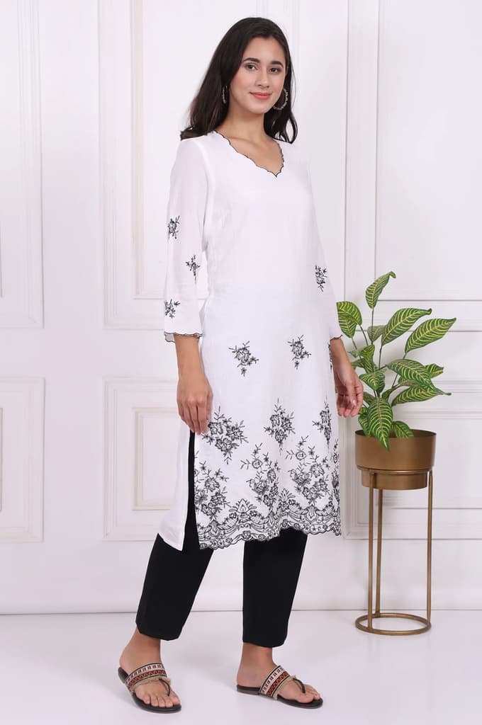 White Floral Printed Thread Embroidered Rayon Straight Kurta — photo 6