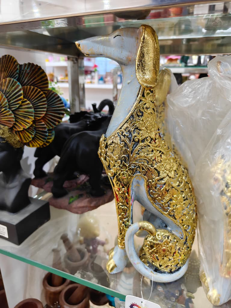 Gold Statue of a Dog | Decorative | Sculpture | Gold