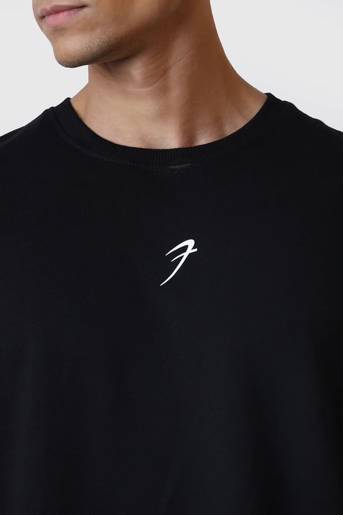 Winged Omen Oversized T-shirt Black — photo 3