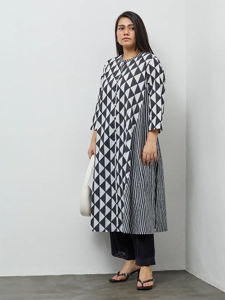 Diza Black Geometric Printed Cotton A-Line Kurta
