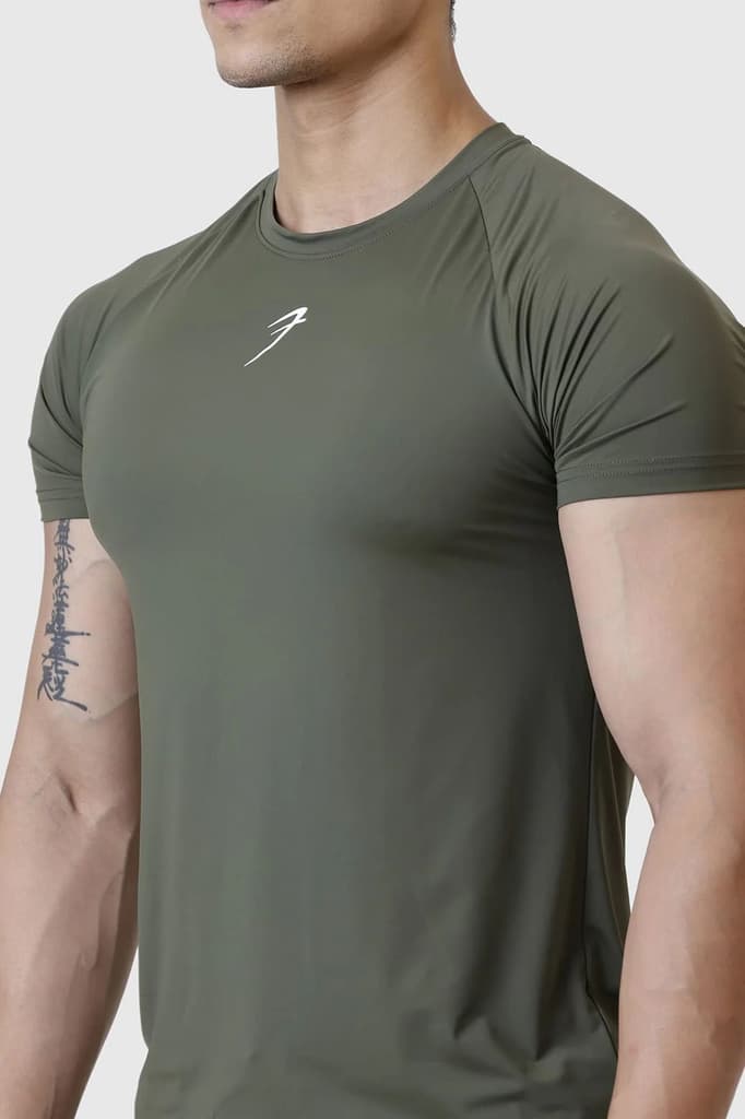 Bare Nylon T-shirt Olive — photo 3