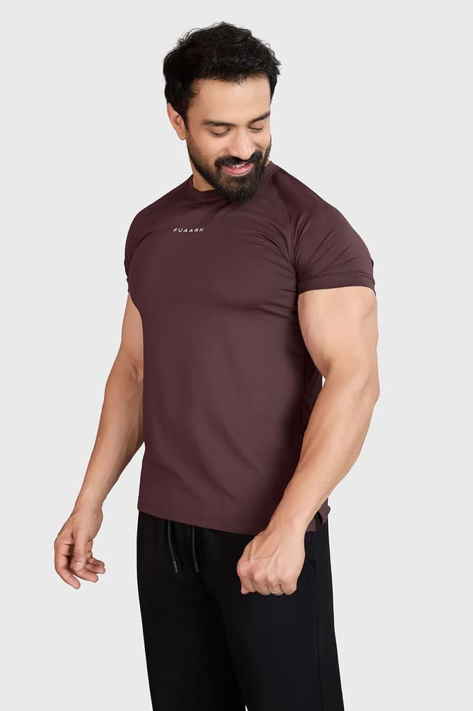 Sleek T-shirt Brown — S