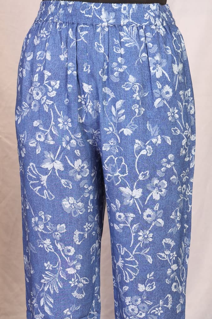 Blue Floral Printed Straight Kurta with Pants Set — photo 7