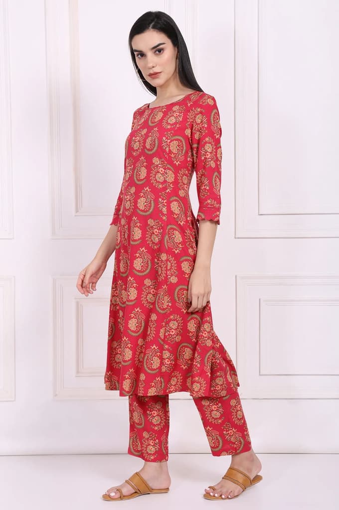 Red Ethnic Motifs Printed A-Line Rayon Kurta with Straight Pant and Dupatta Set — photo 4