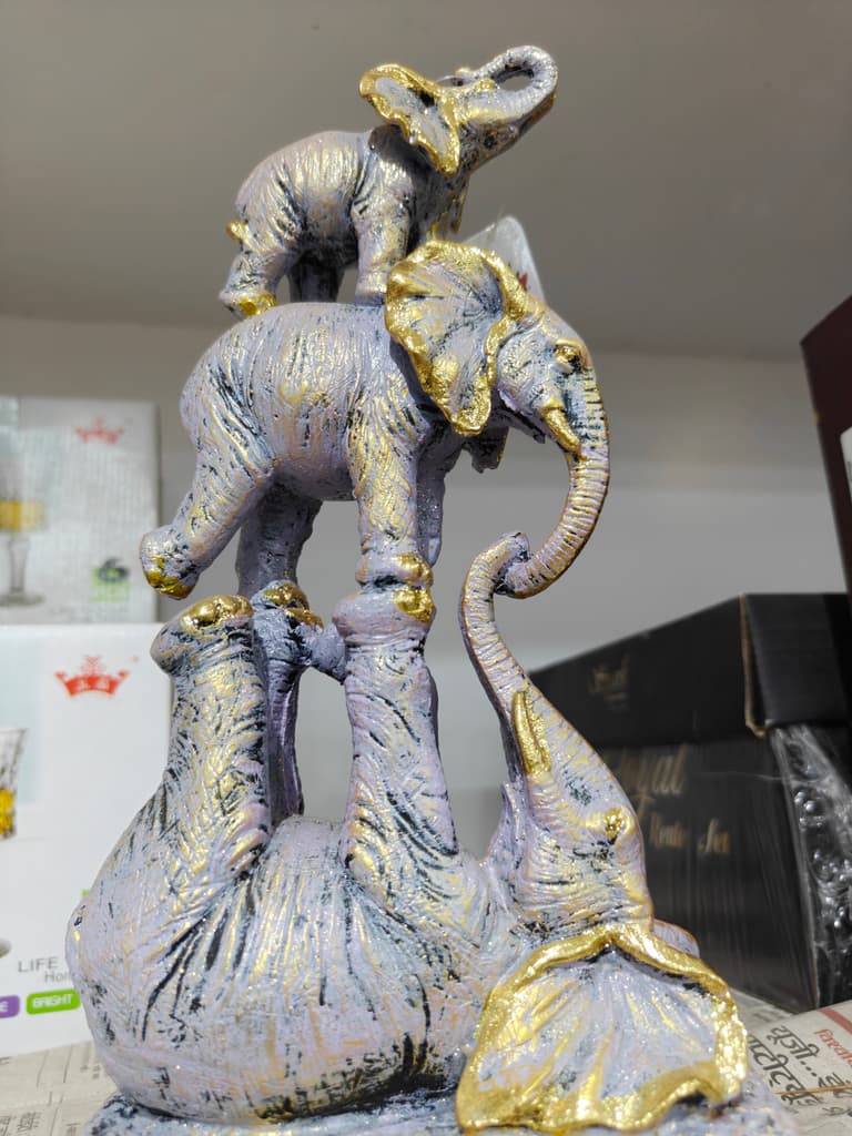 Elephant Figurine | Statue | Porcelain | Gold
