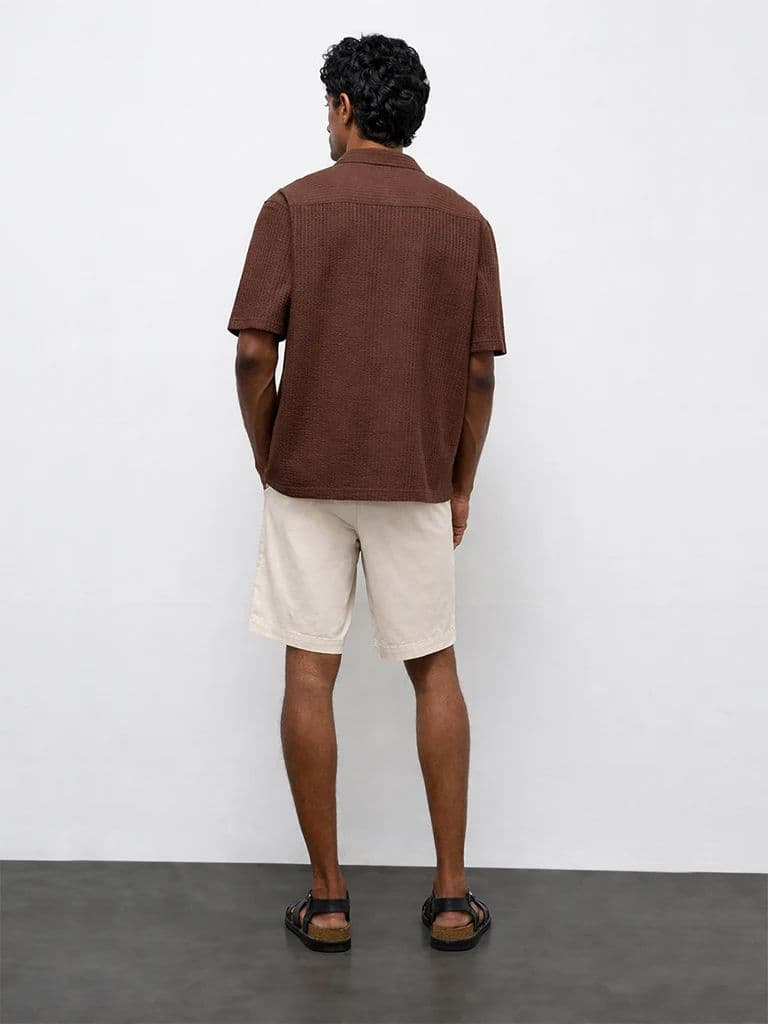 WES Casuals Light Beige Relaxed-Fit Mid-Rise Cotton-Blend Carpenter Shorts — photo 4