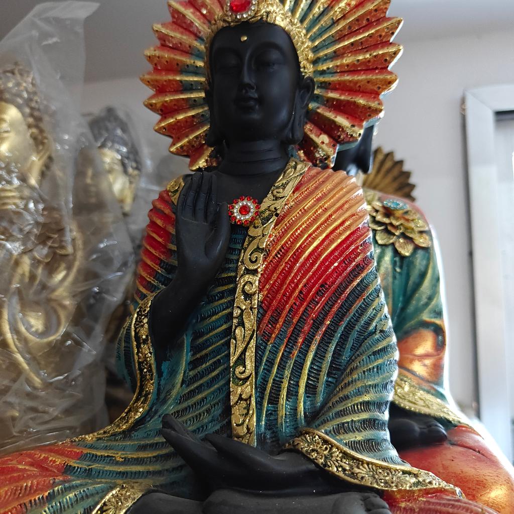 Black Buddha Statue | Gold Trim | Meditation Aid | Decorative