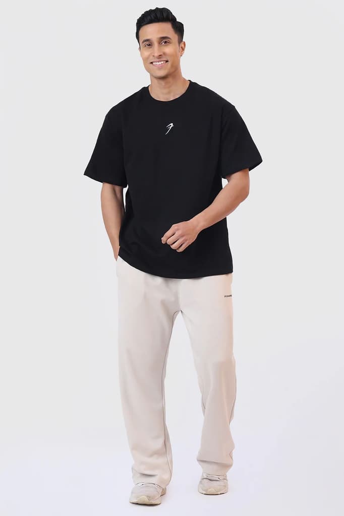 Winged Omen Oversized T-shirt Black — photo 2