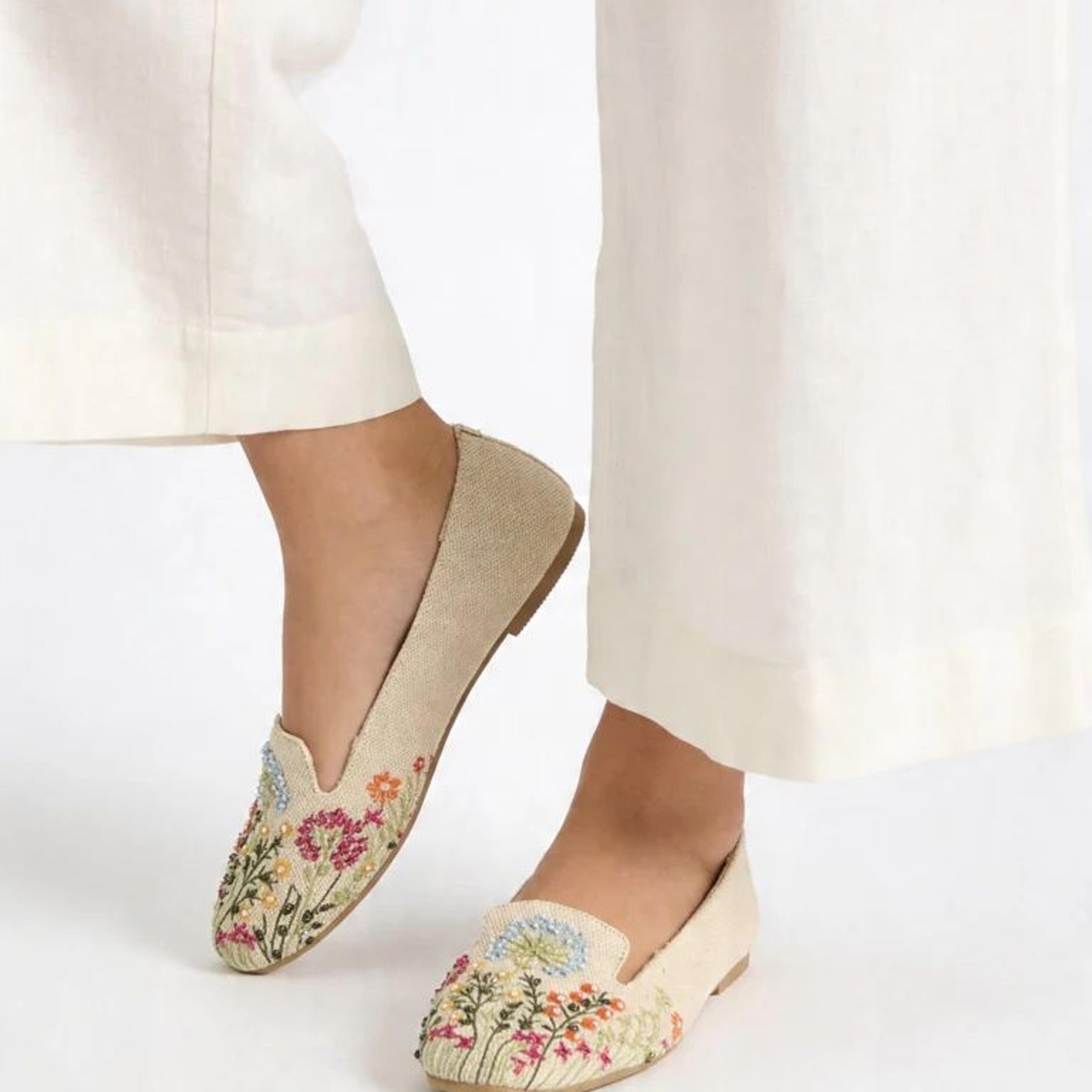 LUNA BLU Multicolor Floral-Embroidered Loafers