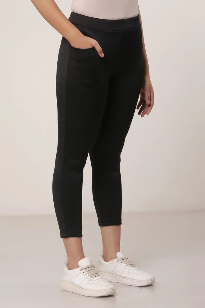 Black Solid Skinny Fit Calf Length Mid Rise Tights — photo 5