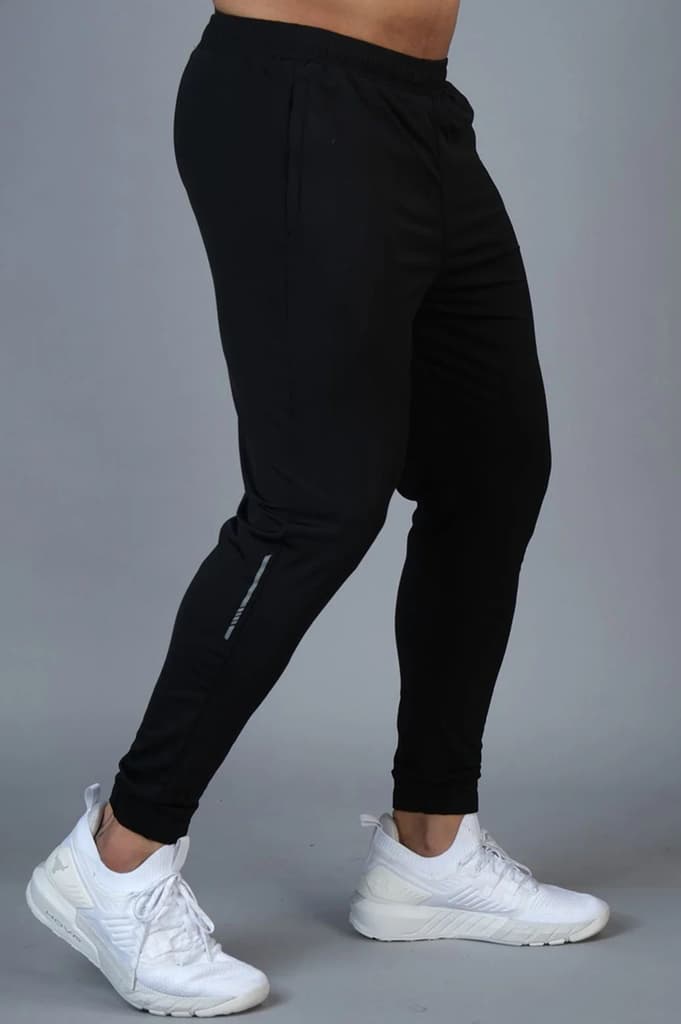Identity Nylon Joggers Black — photo 4