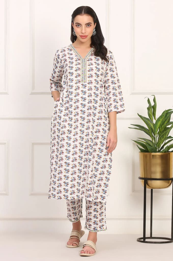 White Floral Printed Straight Pure Cotton Kurta and Straight Pant Co-ord Set — photo 3