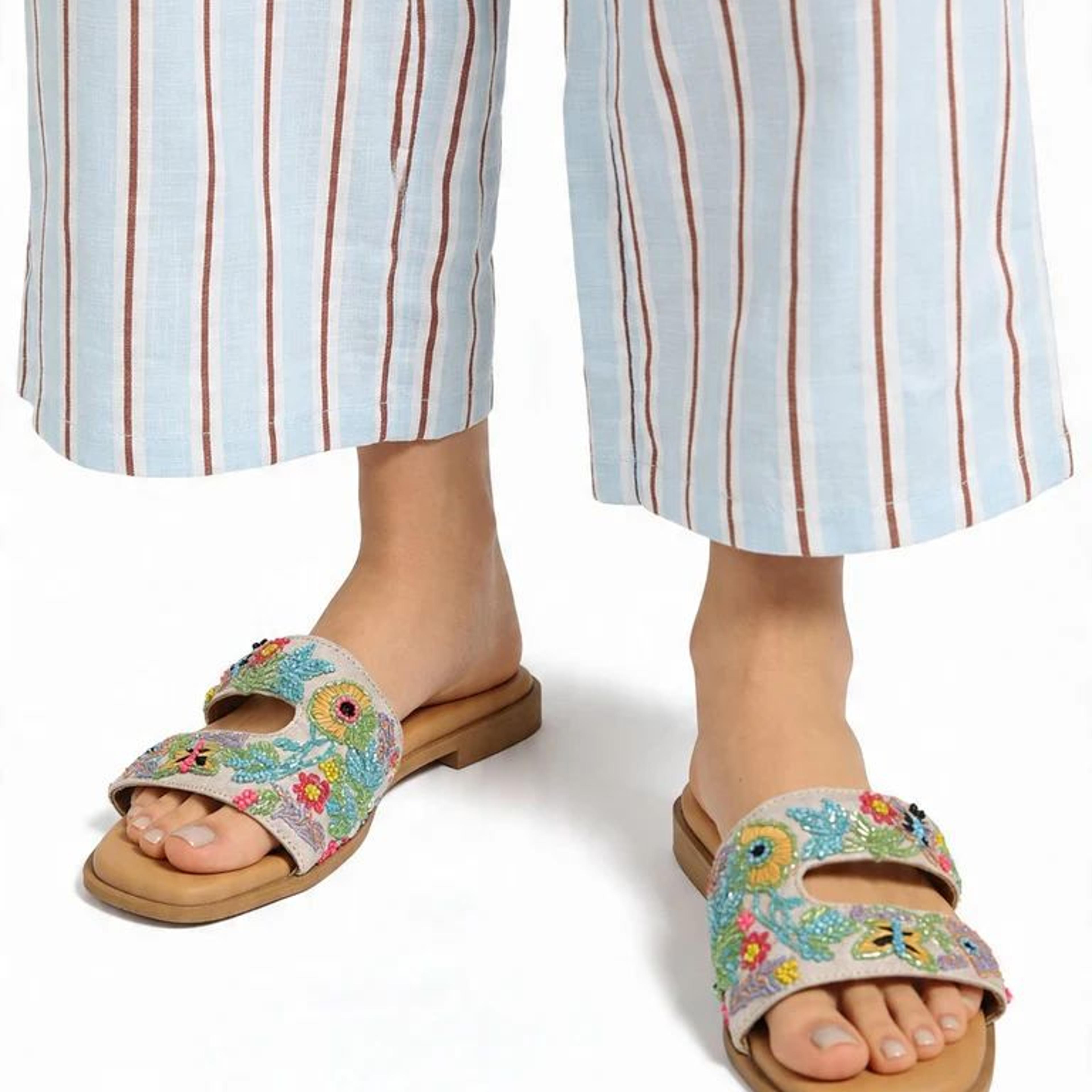 LUNA BLU Ivory Floral Embroidered Slip-On Sandals