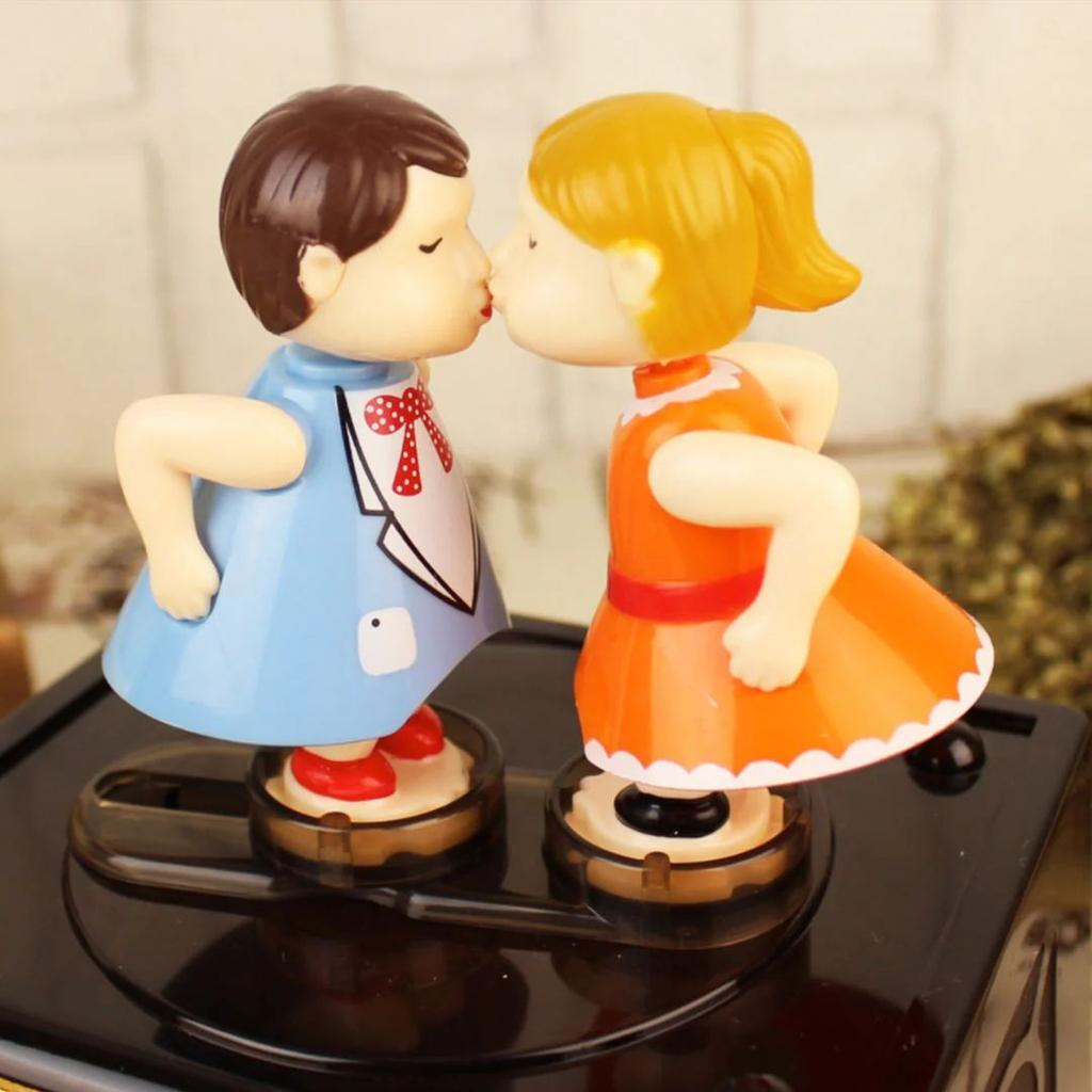 Kissing Couple Radio Music Box – Musical Box with Hidden Trinket Drawer — photo 4