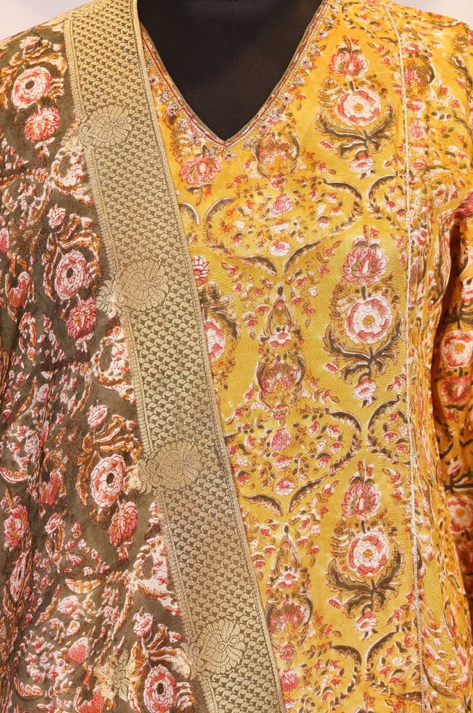 Yellow Floral Printed Zari Work Shantung Straight Kurta with Pants and Dupatta Set — photo 2