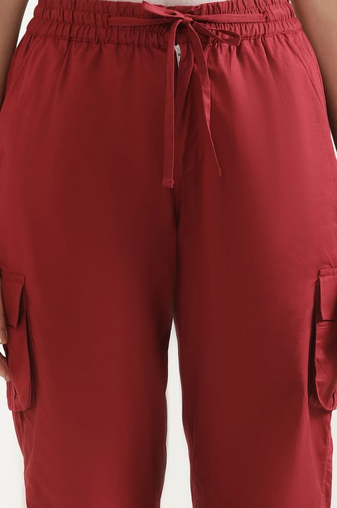 Red Solid Tapered Cotton Pants With Drawstring — photo 6