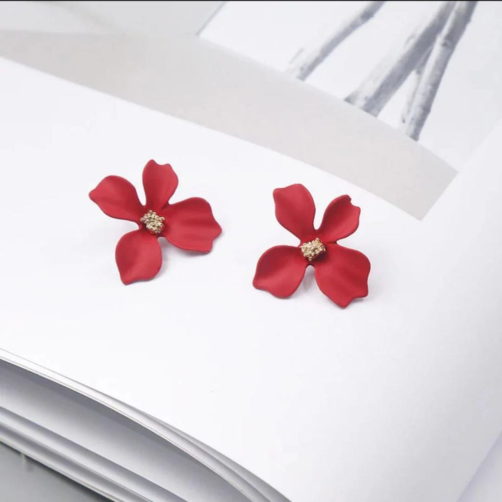Flowers for Days - Cute Flower Shaped Ear Studs — photo 5