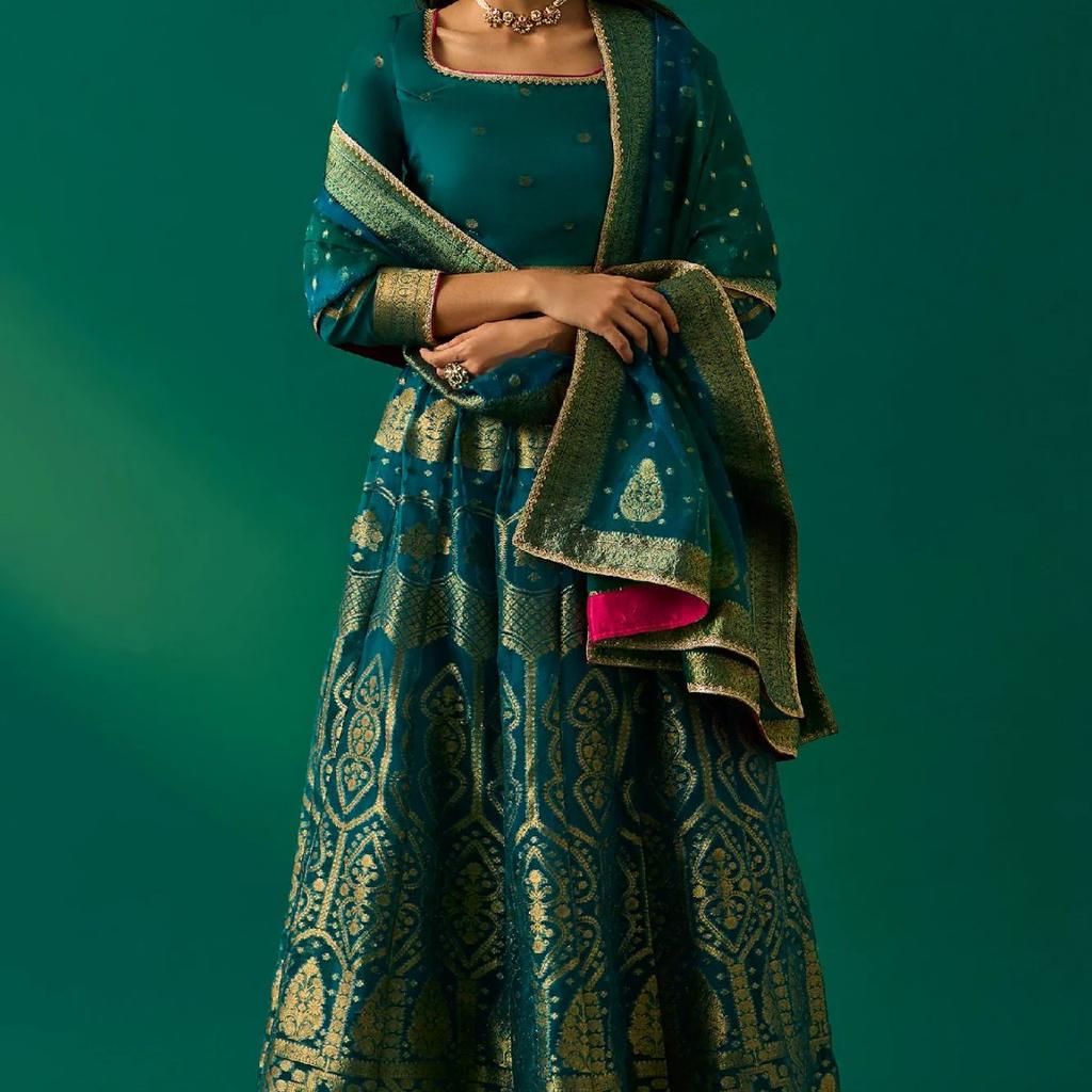 Green Embellished Fitted Organza Blouse with Skirt and Dupatta Set