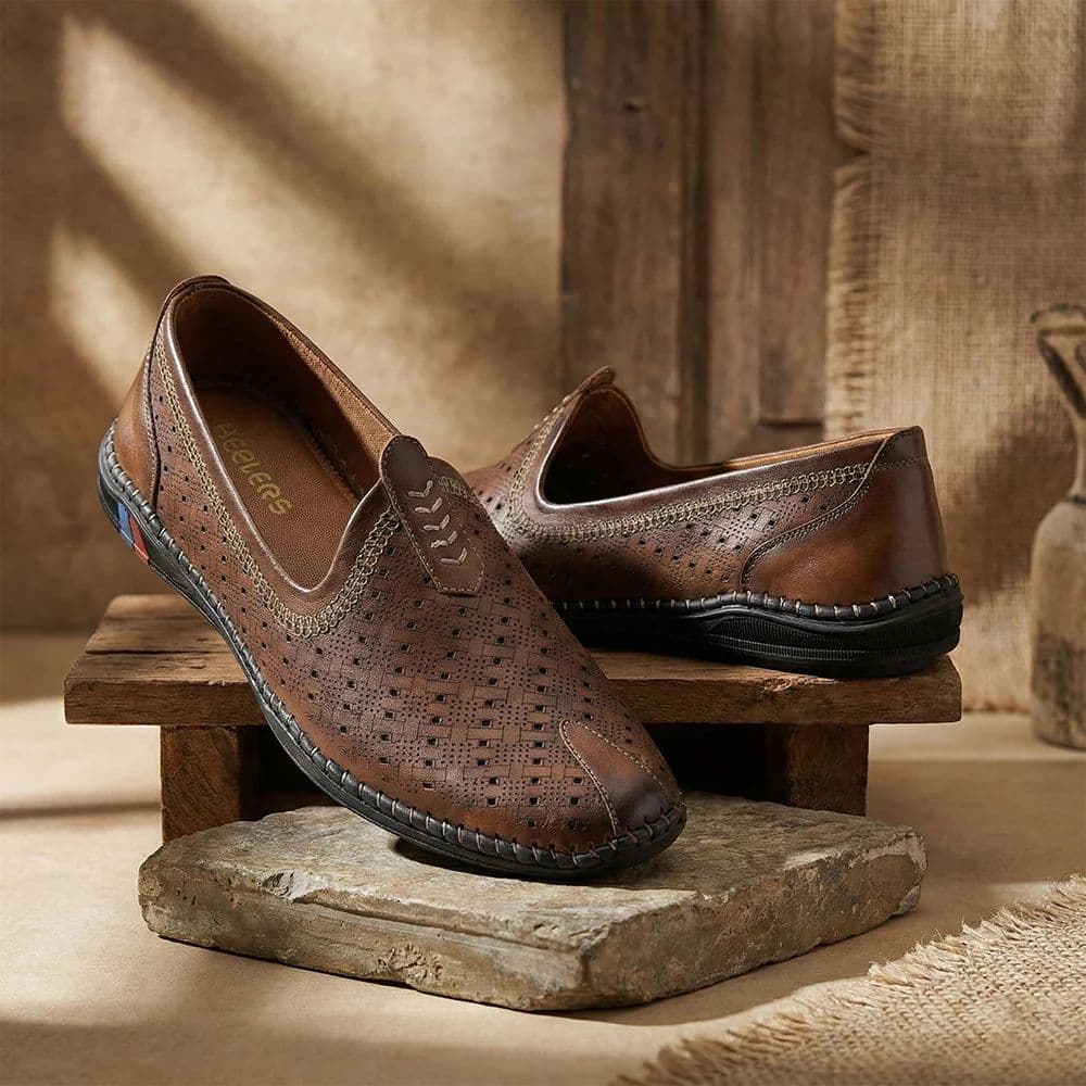 Fortune BMR-13E Tan Casual Non Lacing Juttis for Men By Liberty — photo 2