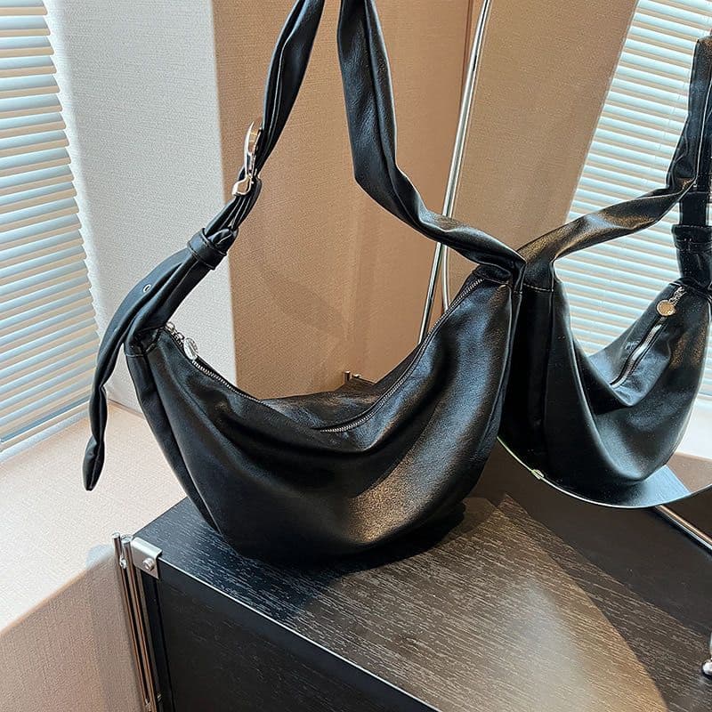 Super Soft Slouchy Shoulder Bag — photo 8