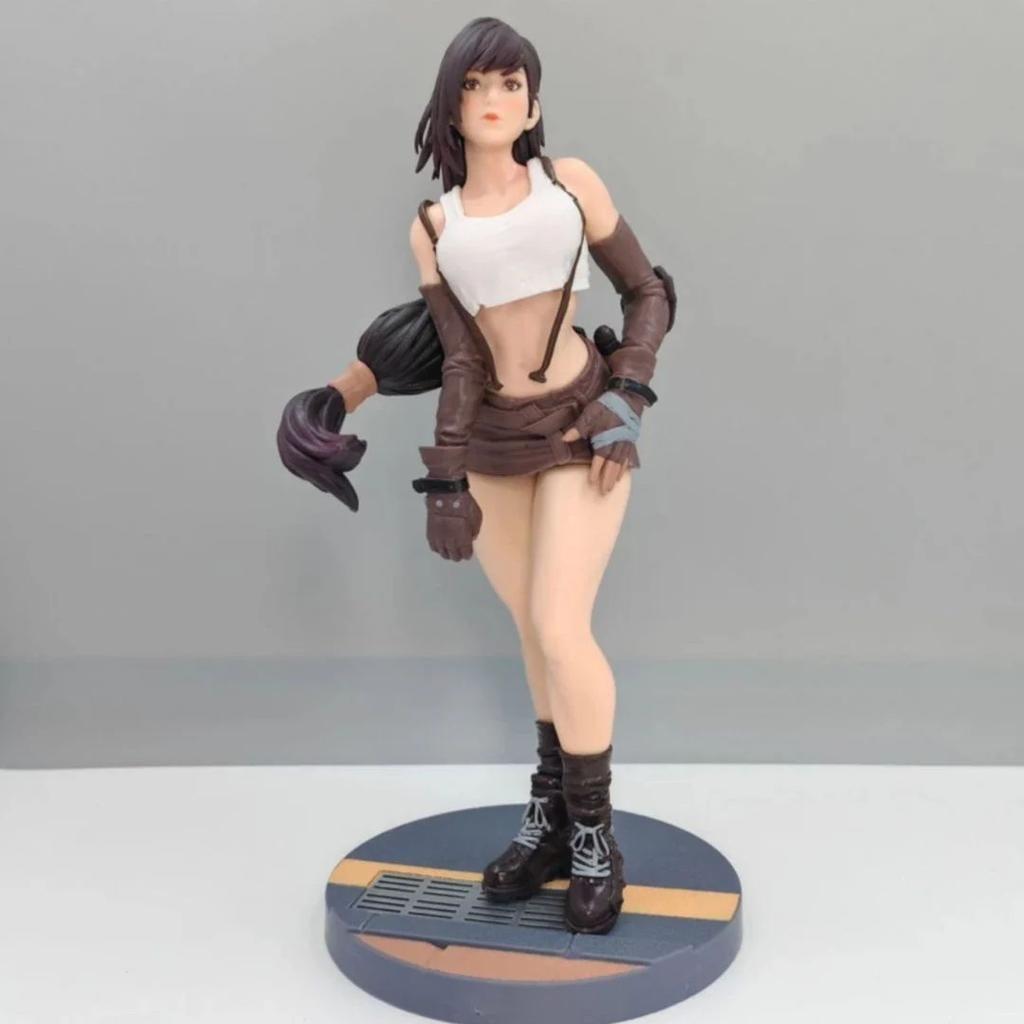 Tifa Lockhart Figurine | Final Fantasy VII Inspired Figure