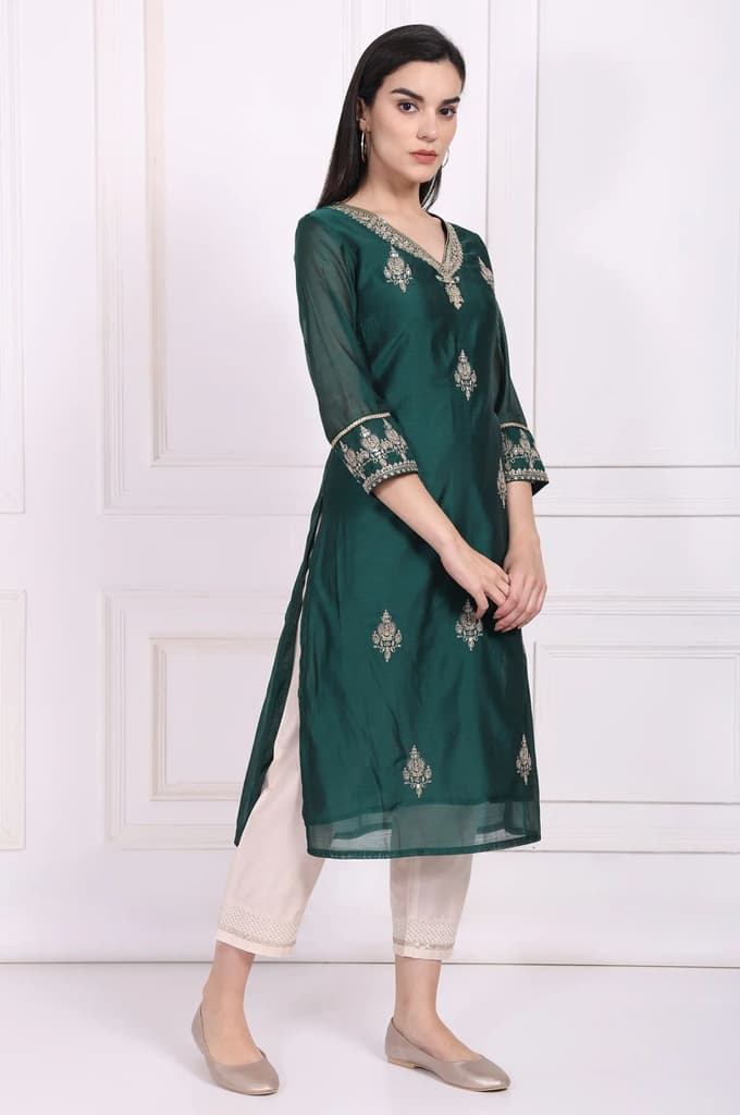 Green Embroidered Straight Kurta — photo 6