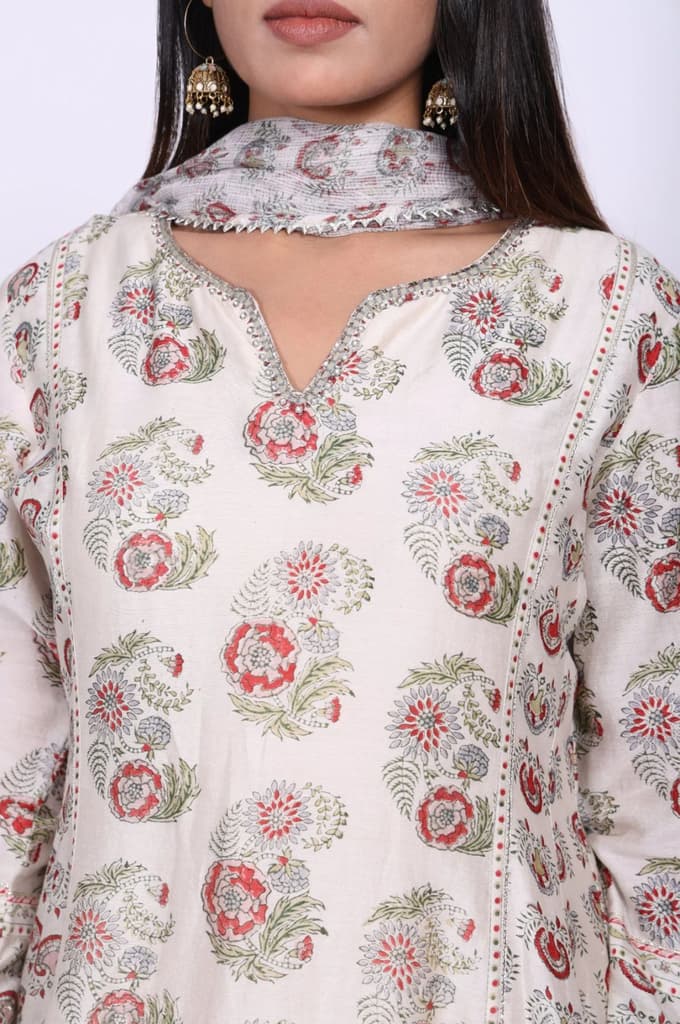 Off-White Floral Printed Silk Blend A-Line Kurta with Straight Pant and Dupatta Set — photo 2