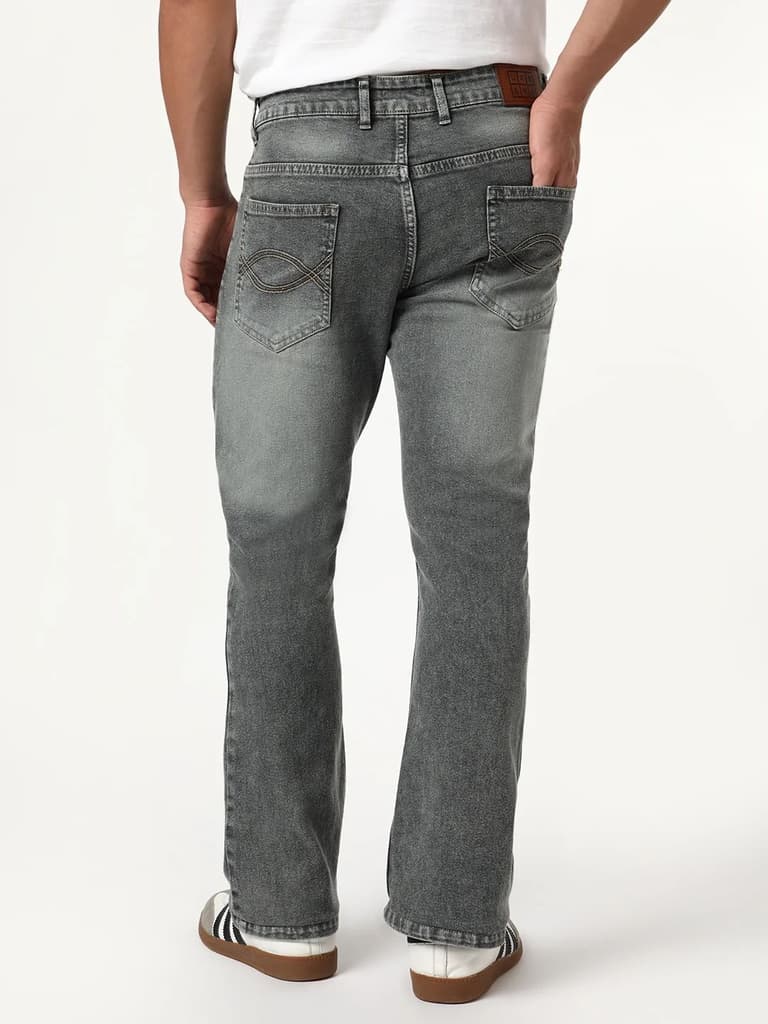 Men's Grey Bootcut Fit Mid Rise Tinted Heavy Washed Jeans Stretchable — photo 4