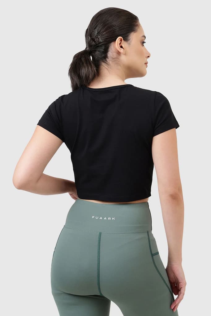 Peak Crop Top Black — photo 5