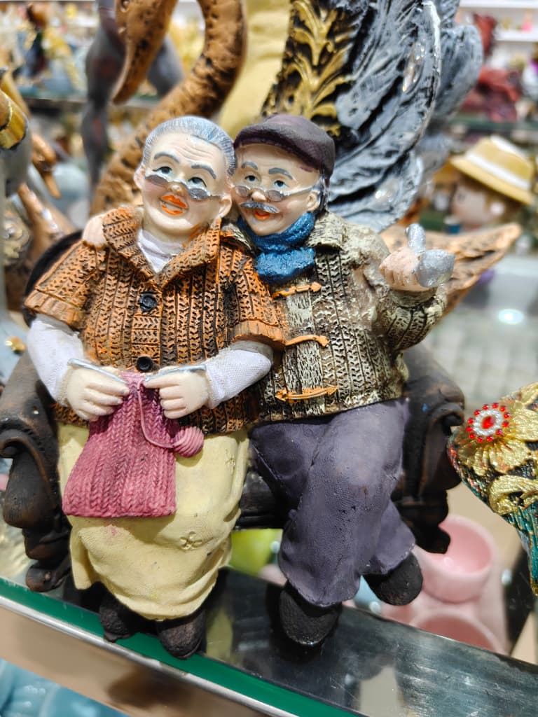 Vintage Dolls | Porcelain | White | Pair