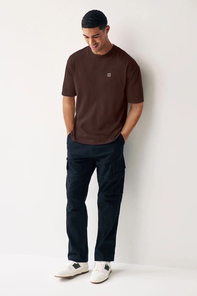 Men's Chicory Coffee Solid Round Neck Oversized Half Sleeve Cotton T-Shirt — photo 4