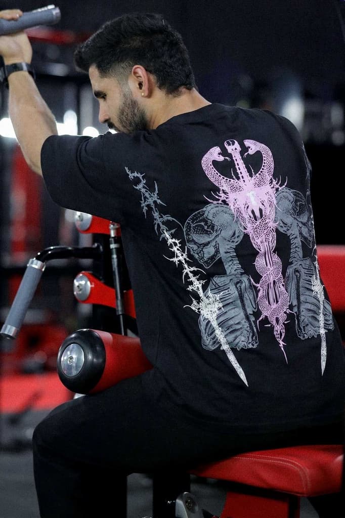 Twin Sword Oversized T-shirt Black — photo 2
