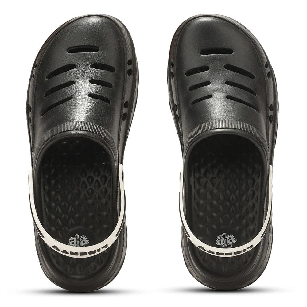 A-HA Casual Black Clogs For Men BEACHRIDEM By Liberty — photo 9