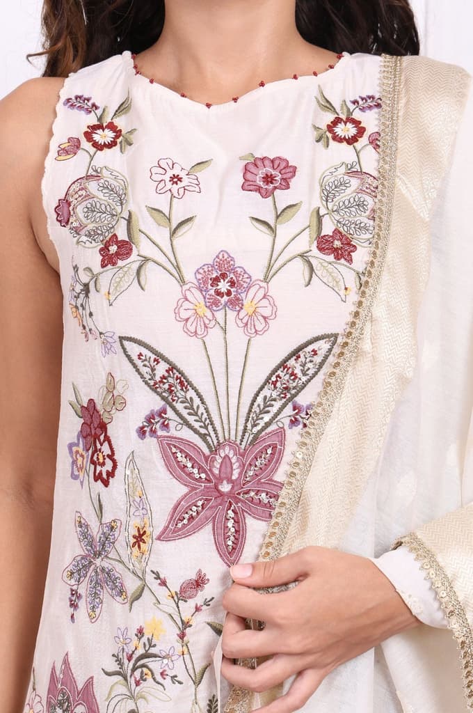 White Embroidered Straight Cotton Kurta with Flared Pant and Dupatta Set — photo 4