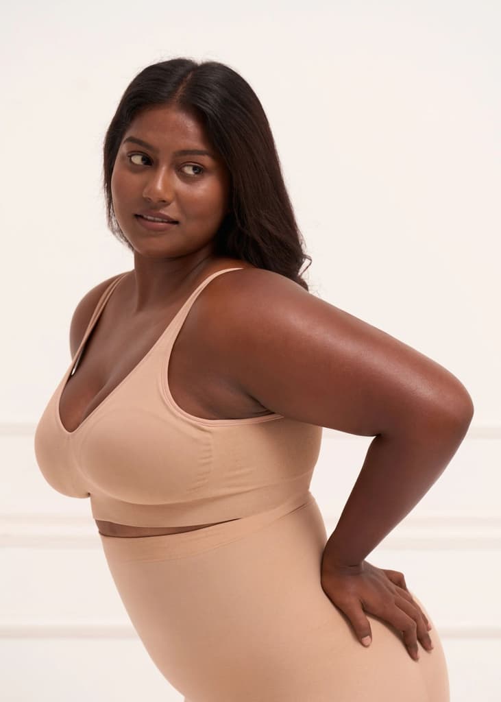 Padded All Day Bra - Lightly Padded Wireless T Shirt Bra with Full Coverage — photo 5