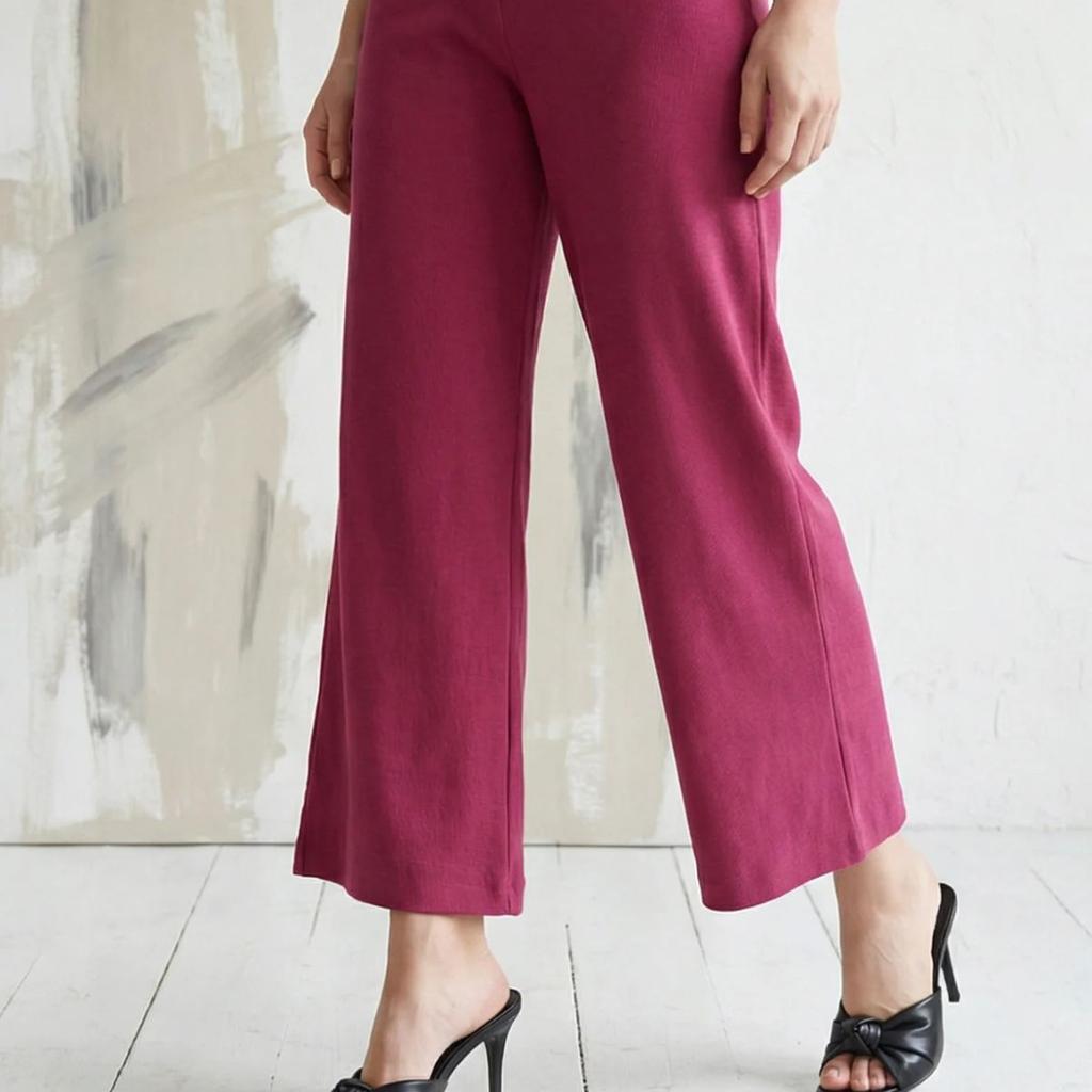 Magenta Solid Cotton Blend Ankle Length Flared Pants
