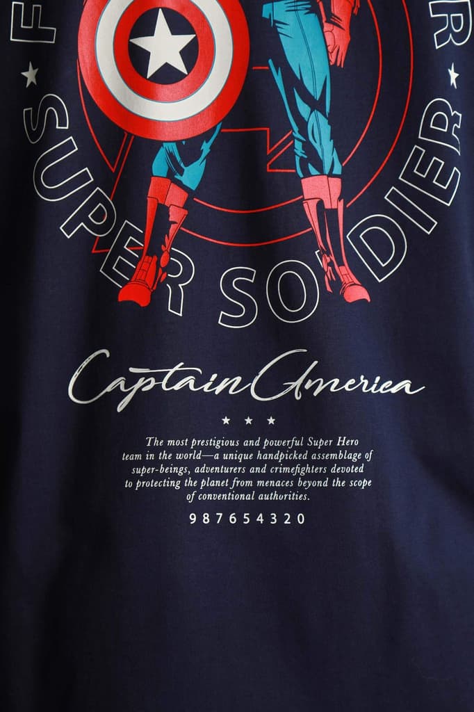 First Avenger Oversized T-shirt — photo 4