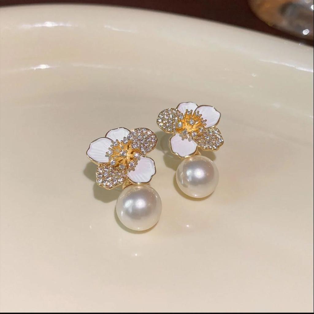 Fat Pearl Earring Collection | Elegant Pearl Ear Studs — photo 11