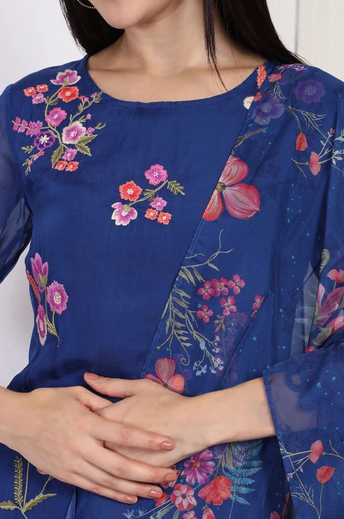 Blue Embroidered A-Line Organza Kurta with Straight Pant and Dupatta Set — photo 3
